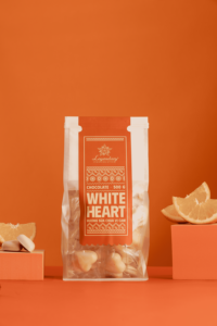 Chocolate compuesto blanco de suministro de fábrica OEM con sabor a yogur, frutas secas y combinación de frutos secos - Product Image 2