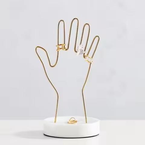 ตามที่แสดง