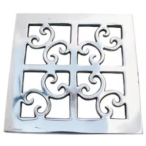 Salvamanteles Metálico Cuadrado con Ranura para Medallón Geométrico, Acabado Brillante, Resistente al Calor, para Ollas y Sartenes, Moderno - Product Image 4