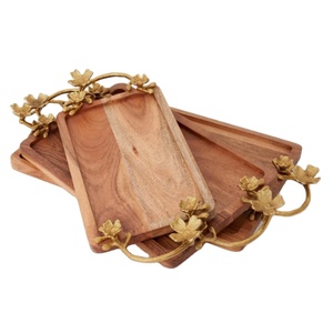 Plateau de service alimentaire en bois au design moderne avec poignées métalliques, plateau décoratif, assiettes à prix imbattable – Vente chaude - Product Image 1