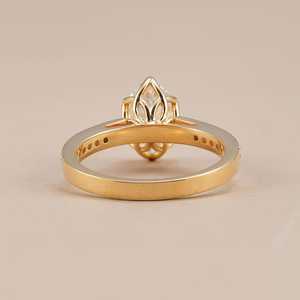 แหวนเพชร CVD ทรงรี 2.00 กะรัต ดีไซน์ดอกไม้ สวยงาม ผลิตในห้องปฏิบัติการ ทองคำ 14K สีเหลือง สำหรับเป็นของขวัญเจ้าสาวหรืองานฉลองครบรอบ - Product Image 4