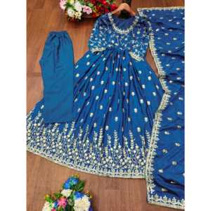 Vestido Chinon para Bodas Bellamente Bordado con Lentejuelas - Product Image 3