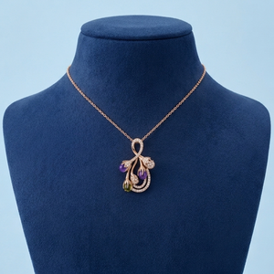 Élégante breloque en forme de branche de fleur en or rose, pierres précieuses en forme de goutte d'eau violettes et jaunes avec pavé de cristaux, bijoux raffinés pour femmes - Product Image 2