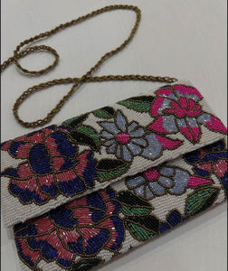 กระเป๋าคลัทช์ลูกปัดแบบแฮนด์เมดสำหรับผู้หญิงชาวอินเดียกระเป๋าแฟชั่นสไตล์โบฮีเมียนคลาสสิกสำหรับปาร์ตี้ช้อปปิ้งตอนเย็นขายส่ง - Product Image 3