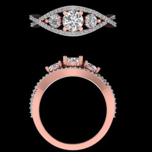 Elegante anillo de diamantes de oro rosa con tres piedras y halo retorcido para mujer, ideal como regalo de compromiso o aniversario. - Product Image 3