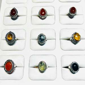 Anillo de Moda Unisex de Latón Bañado en Plata 925 con Gemas de Ónix, Cornalina y Ópalo Dendrítico Pehnite Vintage para Uso Diario - Product Image 4