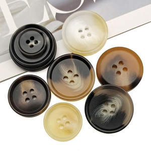 Boutons en corne naturelle personnalisés écologiques à 4 trous pour costumes, manteaux et chemises pour hommes – Vente en gros - Product Image 5