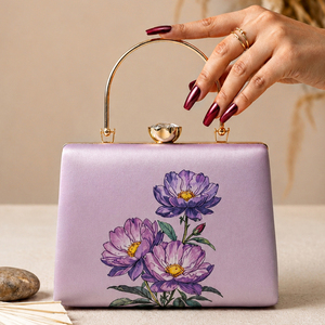 Pochette brodée florale lavande élégante pour femme – Idéale pour les soirées et les occasions festives - Product Image 1