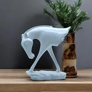 Escultura de Animal de Resina Blanca, Figura Decorativa Hecha a Mano, Estatua Artística para Decoración del Hogar - Product Image 1