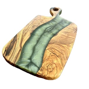 Planche à découper et de service en bois époxy personnalisée Ustensiles de cuisine faits à la main pour hôtels, restaurants et intérieurs de maison - Product Image 2