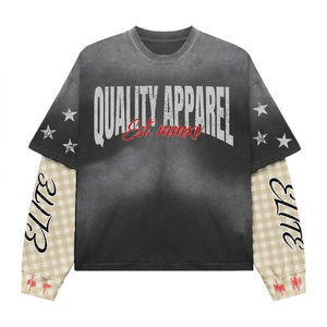 Camiseta de Doble Capa de Algodón Premium, Azul Grisáceo, Mangas con Paneles, Estampado Desgastado con Logotipo Cruzado, Camiseta Elegante de Doble Capa para Hombre - Product Image 2