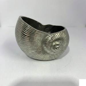 Jarrón de Mesa Rústico en Espiral de Aluminio Hecho a Mano, Recubrimiento Plateado, Decoración para el Hogar, Centro de Mesa, Regalo de Aniversario, WB Inc - Product Image 6