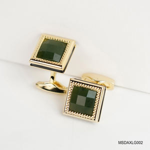 Boutons de manchette pour homme plaqués or 18 carats en néphrite facettée - Alternative naturelle au jadéite verte Feng Shui pour le succès |   MSDAXLG002 - Product Image 2