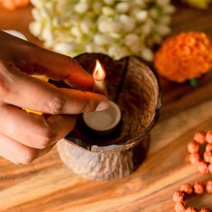 Handcrafted Coconut Shell Dhoop Batti Stand Natural <b>Incense</b> <b>Holder</b> for Home Office Meditation Decor - Product Image 2
