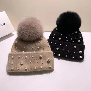 Bonnets unisexes de haute qualité personnalisables avec logo personnalisé, 100% laine, doux, chauds, respirants, imperméables, ajustables - Product Image 4