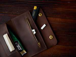 Estuche enrollable plegable de cuero OEM personalizado de fábrica para tabaco y pipa con características a prueba de olores y polvo (110 caracteres) - Product Image 2