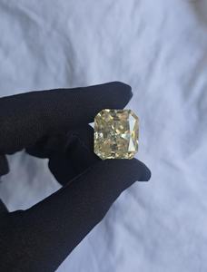 Diamante de moissanita blanco de 38.28 quilates para la fabricación de joyas - Product Image 3