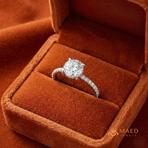 Anillo de Plata de Ley 925 con Moissanita Tallada, Joyería de Lujo Elegante para Novia, Boda, Promesa, Compromiso, Regalo para Mujer, Diseño Clásico - Product Image 5