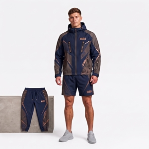 Conjunto deportivo de 3 piezas para hombre, color negro cobre, chaqueta técnica con capucha, pantalones cortos de malla transpirable para gimnasio, pantalones deportivos ajustados, ropa deportiva para entrenamiento. - Product Image 6