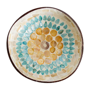Tazón de Coco Hecho a Mano Ecológico - Mosaico de Conchas Naturales - Accesorios Éticos para el Hogar - Product Image 1