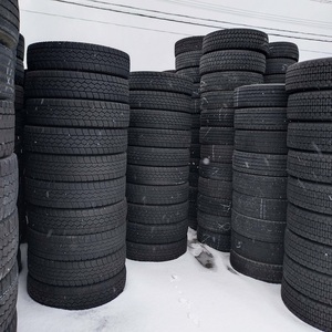 ยางรถยนต์มือสองคุณภาพพรีเมียมแบบไม่มียางใน ขนาด 215/60R16 สำหรับเปลี่ยน/ซ่อมแซม จำนวนมาก ขายส่ง - Product Image 4