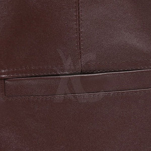 Chaleco de cuero para hombre, material de primera calidad, diseñado para atuendos casuales, looks elegantes y para usar en la temporada de invierno. - Product Image 5