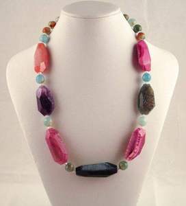 Premium Quality Resin Crafts Women's Resin Beaded <b>Statement</b> <b>Necklace</b> Customized Color & Size Jewelry - Product Image 1