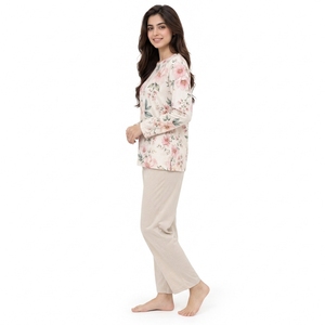 Tops légers pour les journées ensoleillées et chaudes, t-shirts à manches longues pour femmes offrant une coupe flatteuse pour un usage quotidien. - Product Image 6
