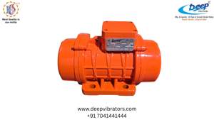Moteur asynchrone triphasé robuste DHFV 52 6 42 Series, à montage sur pied, avec appareil de refroidissement intégré - Product Image 2