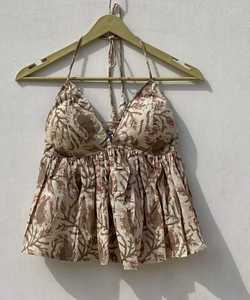 Femmes sans manches Beige marron Paisley Handblock haut imprimé licou gland respirant tricoté fête-friendly arbre coussinets amovibles - Product Image 2