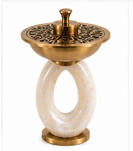 Brûleur d'encens de luxe en or, métal et résine avec base en marbre, diffuseur d'aromathérapie, utilisation toute saison - Product Image 1