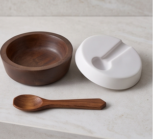 Ensemble de cuisine de luxe en bois pour sel et sucre avec couvercle, forme ronde, résistant à la poussière, pour herbes et épices - Product Image 3
