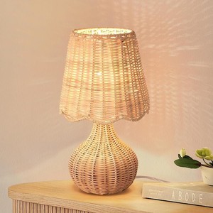 Accessoires d'éclairage pour la maison, lampes de table en rotin faites à la main, lampe de présentation de bureau - Product Image 1