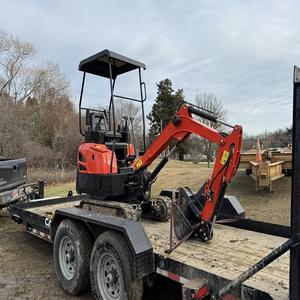 Mini-excavatrice de 2 tonnes, petite pelle hydraulique sur chenilles, utilisée pour le nivellement du terrain, le creusement de fossés de fondation et les travaux urbains. - Product Image 1