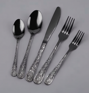 Service de couverts de style royal avec un magnifique design gravé, couverts haut de gamme pour mariage, dîner, fête, décoration de table, cadeau. - Product Image 1