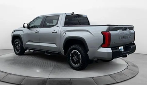 EXPÉDITION IMMÉDIATE Sur Toyota Tundra SR5 d'occasion 2024 - Product Image 3