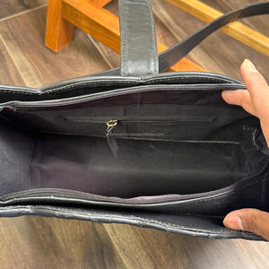 Nuevo bolso de mensajero cruzado de cuero acolchado con herramientas para mujer, bolso de hombro con cierre de lazo de cuero y diamantes grandes - Product Image 6