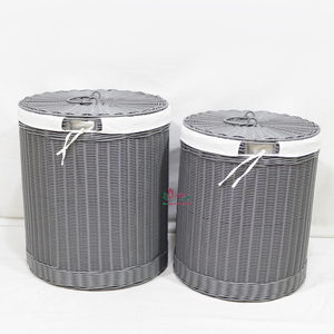 Panier à linge tissé en rotin avec couvercle et doublure amovible - Product Image 1