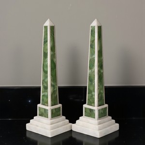 Vente en gros : Paire d'obélisques en onyx vert naturel écologique, artisanaux, de luxe, pour décoration intérieure moderne, tour de cristal, idéal pour les cérémonies de remise des diplômes - Product Image 3