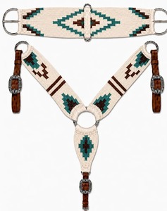 EQUIPO PERSONALIZADO: Conjunto de Cinturón y Pechera para Caballo en Color Morado con Patrón de Diamantes del Suroeste y Hebillas de Cuero con Conchos - Product Image 1