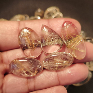 ควอตซ์รูทิเลตสีทอง ทรงกลมเจียระไนแบบบริลเลียนท์  หินพลอยหลวมที่ปรับขนาดได้  เครื่องประดับทำมือ  สินค้าขายดี - Product Image 1