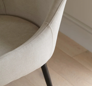 Juego de Comedor Rectangular Moderno de Madera de Teca Sólida Per Se, 6 Sillas Tapizadas en Tela, Muebles de Lujo para Hotel o Villa - Product Image 4