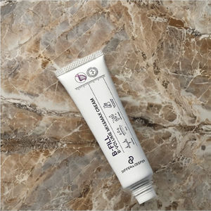 Crema de Colágeno Reafirmante y Antienvejecimiento Differ&Deeper B Volume Mix&Max con Cuidado Antiarrugas, en Caja y Tubo - Product Image 1