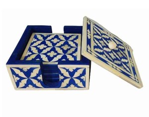 Posavasos con Incrustaciones de Hueso Azul y Detalles Florales Blancos, Elegantes Accesorios para Mesa de Nogal, Hechos a Mano en India - Product Image 1