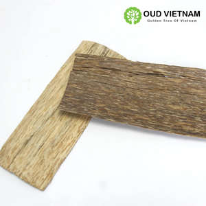 Oud Plano Hecho a Mano de la Mejor Calidad, Pieza Única Especial de Oud Vietnamita, Madera de Agarwood de Grado Superior, Oud con Aroma Fuerte y Dulce, OCK3 Bakhoor - Product Image 2