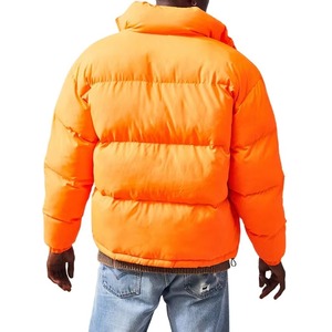 Veste matelassée à capuche personnalisée en gros pour l'hiver, unisexe, streetwear décontracté, 100% nylon, avec poches - Product Image 1