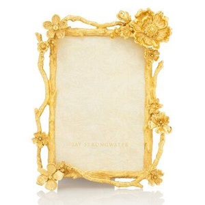 Photo <b>Frame</b> <b>Antique</b> Vanity <b>Frame</b> Brass Aluminum Decorative Metal Table Decor <b>Frame</b> Hotel Home Table Decoration <b>Frames</b> <b>Picture</b> - Product Image 3