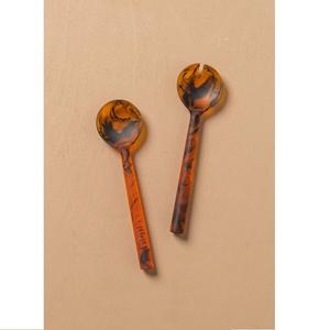Cuillères et Spatules à Salade Classiques en Résine Effet Marbré avec Long Manche Plaqué Or Rose Poli Miroir – Grande Cuillère Ronde Durable - Product Image 5