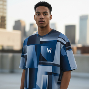 T-shirt surdimensionné avec poche, style techwear fonctionnel, tissu résistant à l'eau, coupe ample tactique urbaine - Product Image 5