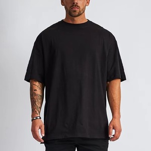 เสื้อยืดลำลองทรงเข้ารูปสำหรับผู้ชาย ผ้าสโตนวอช โพลีเอสเตอร์ผสมคอตตอน คอกลม แขนสั้น มีหลายขนาดให้เลือก ใส่ได้ทุกวัน - Product Image 1